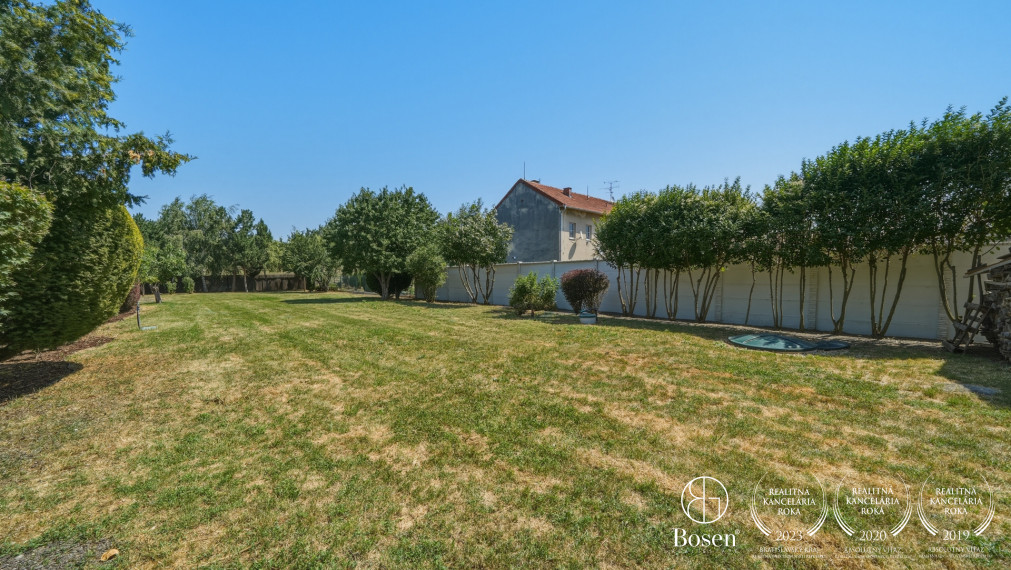 BOSEN | 5 izbový rodinný dom s garážou, Záhorská Ves, 1.258m2