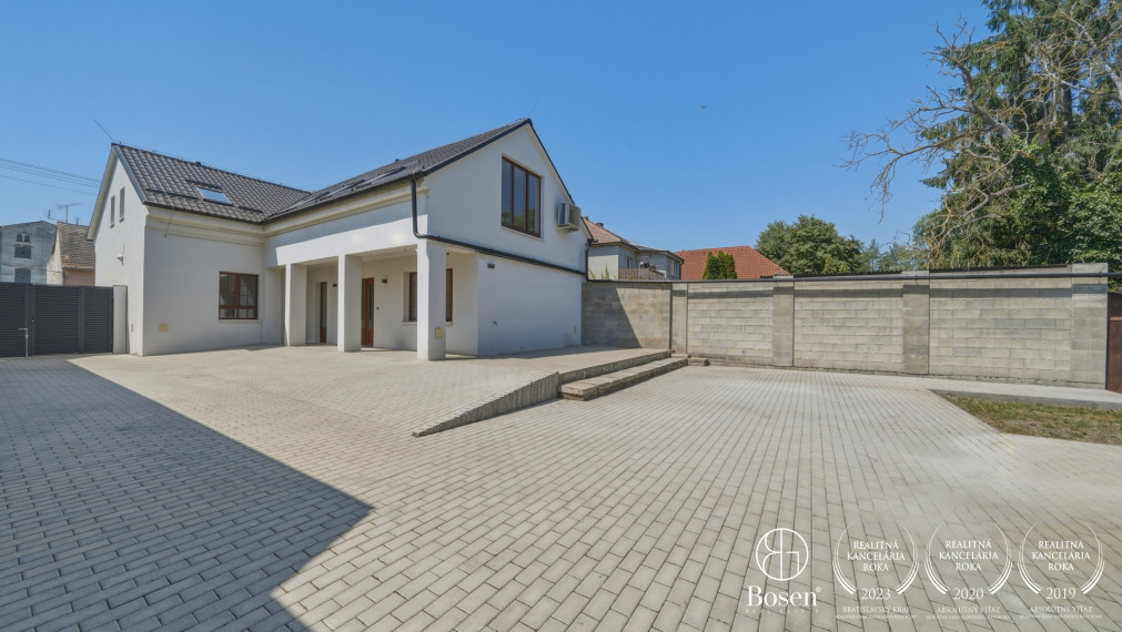 BOSEN | 5 izbový rodinný dom s garážou, Záhorská Ves, 1.258m2