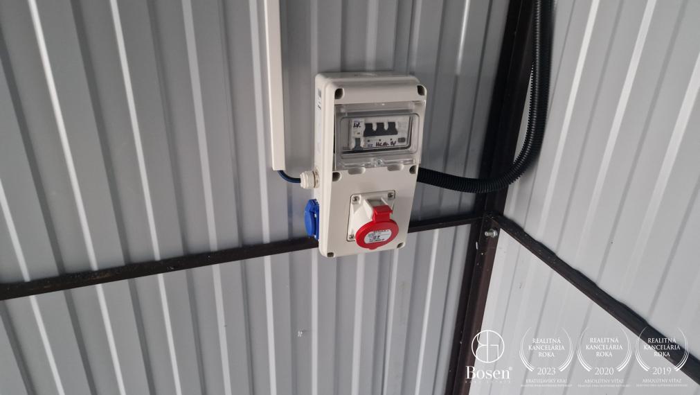 BOSEN | Na prenájom Nová plechová garáž, elektrické ovládanie, Hviezdoslavov