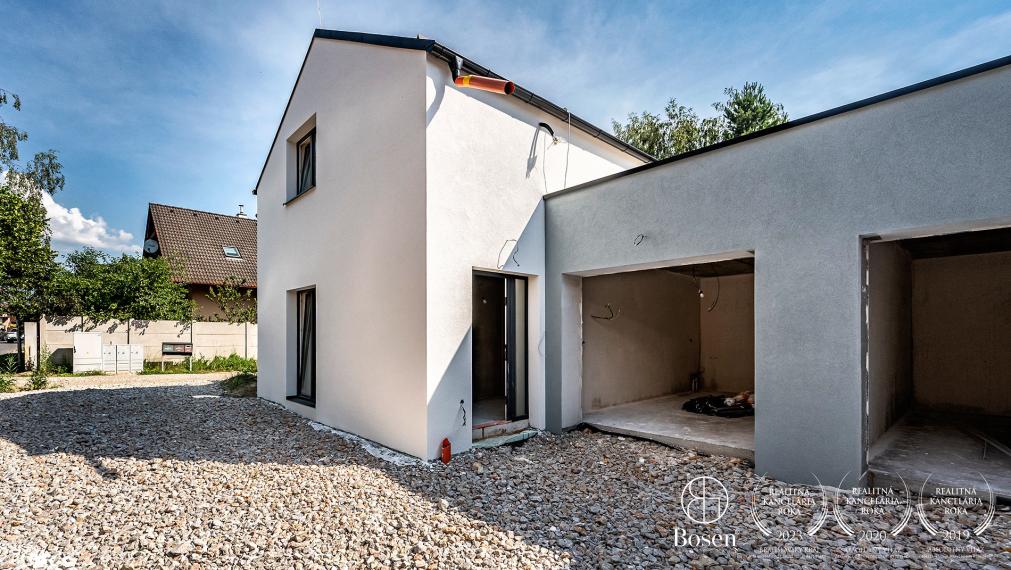 BOSEN | Moderný 5-izbový dom s garážou vo Veľkej Lomnici