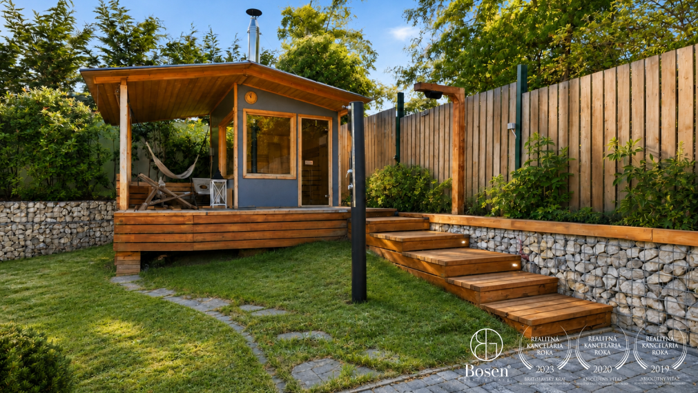 BOSEN | Moderné bývanie v súkromí – 5 izbový dom s wellness a trojgarážou