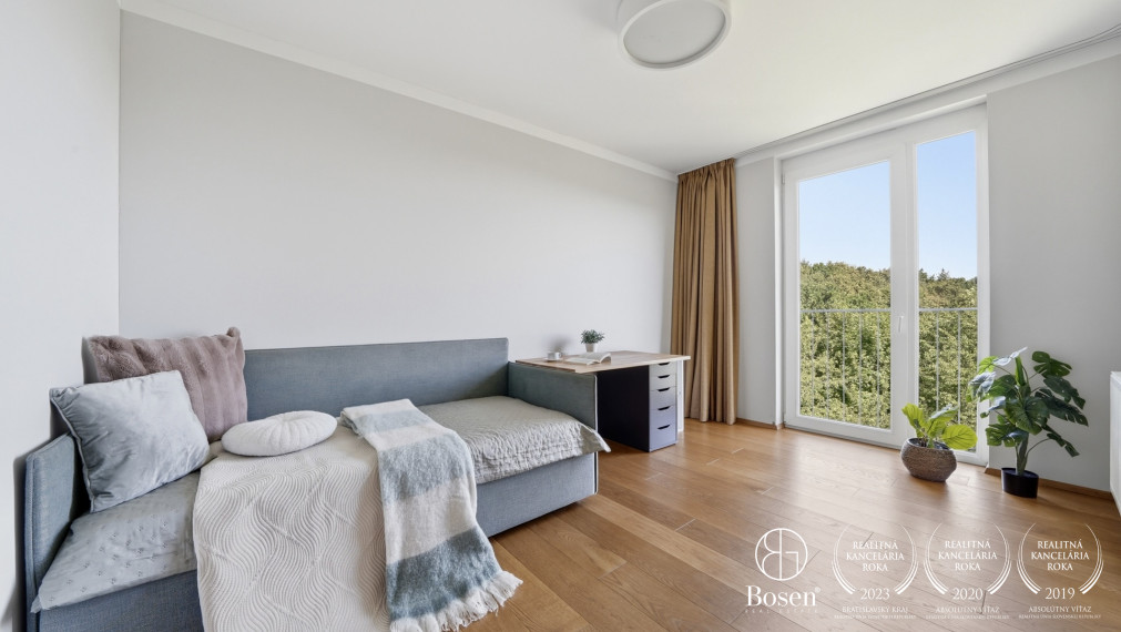 BOSEN | Veľkorysý 4 izbový byt s dvomi terasami a 3 parkovacími miestami, Vila Rustica
