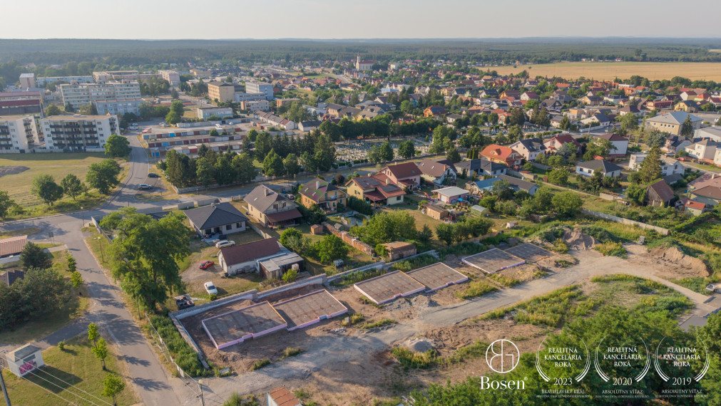 BOSEN| Novostavba 4 izbového RD súčasťou radovej výstavby, Rohožník