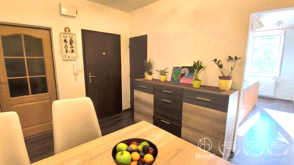 Šikovný 3 izbový byt na predaj priamo v centre Malaciek