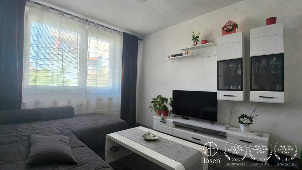 Šikovný 3 izbový byt na predaj priamo v centre Malaciek