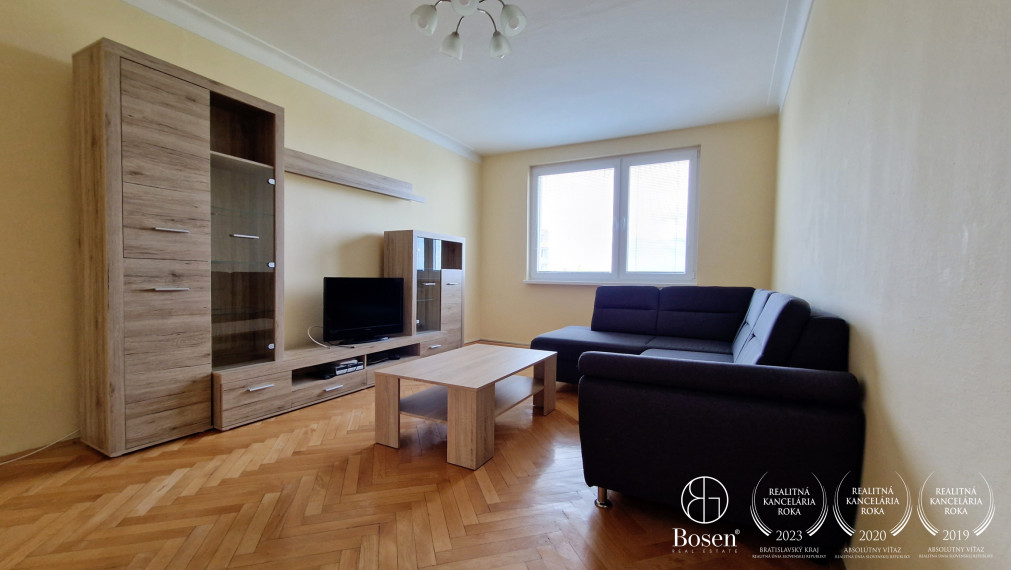 BOSEN | 2-izbový byt na prenájom, A. Kubinu, Trnava, 62 m2