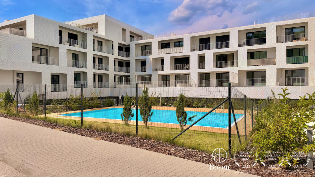 BOSEN | 1,5 izbový byt s veľkou loggiou a bazénom, AGÁTY, Dúbravka, 42,06 m2