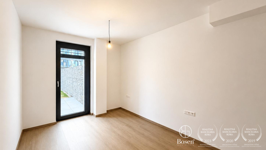 BOSEN | Výnimočný 2.izb.byt so záhradkou, Downtown, Staré Mesto, 110m2
