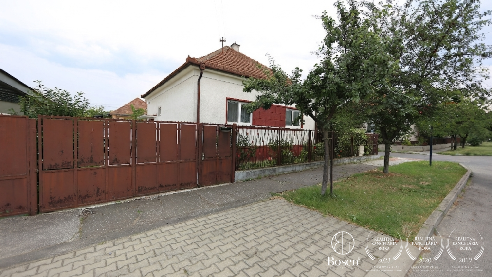 BOSEN | Na predaj 3 izbový rodinný dom, Bratislava - Ružinov