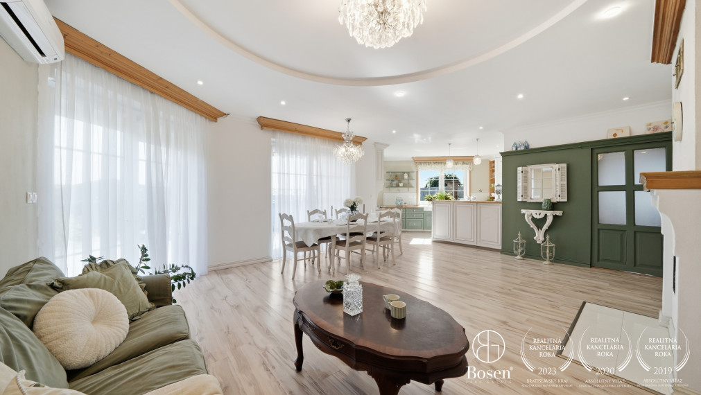 BOSEN | Výnimočný 5 izbový rodinný dom s veľkým pozemkom 1471 m², Senica – Košutovec