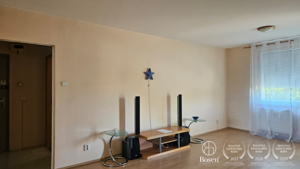 BOSEN | Priestranný 4-izbový byt s balkónom v centre Dunajskej Stredy
