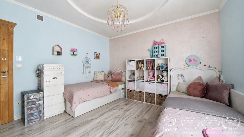 BOSEN | Výnimočný 5 izbový rodinný dom s veľkým pozemkom 1471 m², Senica – Košutovec