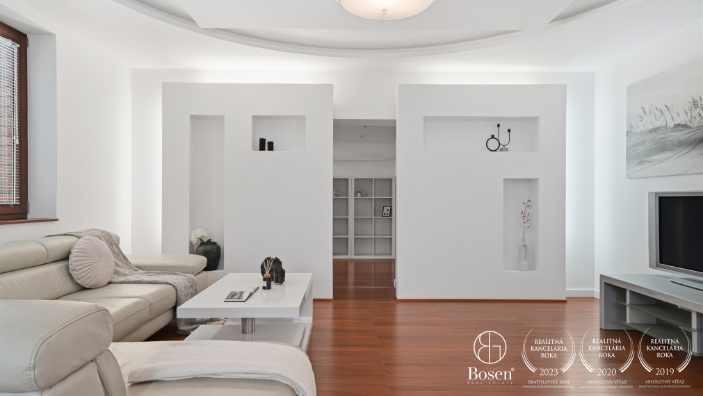BOSEN | 6 izbový dom s bazénom a wellness, Zálesie, 262 m2