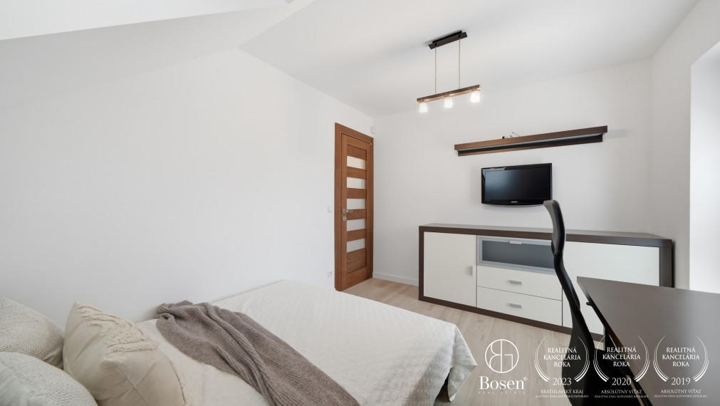 BOSEN | 6 izbový dom s bazénom a wellness, Zálesie, 262 m2