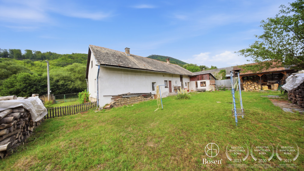 BOSEN | 5 izbový rodinný dom s pozemkom 2098m²