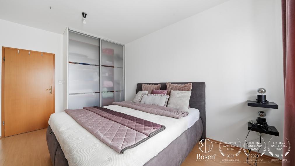 BOSEN | Priestranný 2 izbový byt, 67 m², balkón, lodžia, pivnica, Uzbecká ulica, Podunajské Biskupice