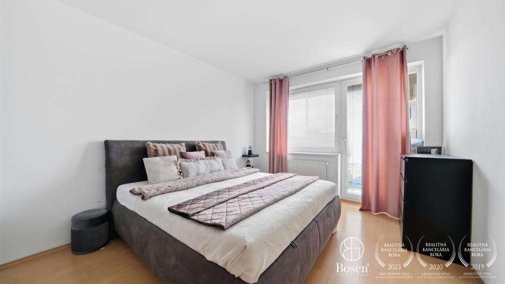 BOSEN | Priestranný 2 izbový byt, 67 m², balkón, lodžia, pivnica, Uzbecká ulica, Podunajské Biskupice