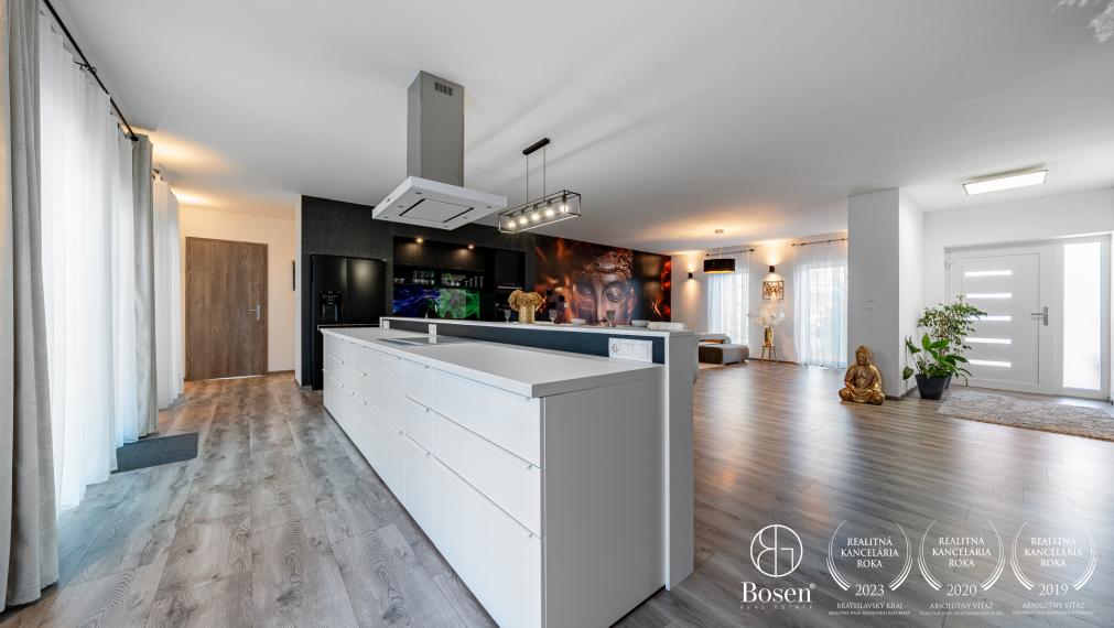 BOSEN | Moderný 4-izbový rodinný dom s bazénom, Veľké Dvorníky | 658 m² pozemok, okr. Dunajská Streda