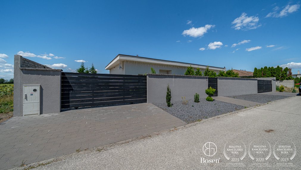 BOSEN | Moderný 4-izbový rodinný dom s bazénom, Veľké Dvorníky | 658 m² pozemok, okr. Dunajská Streda