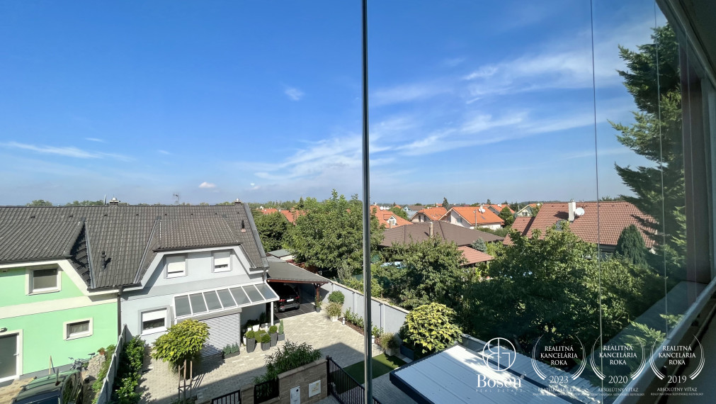 BOSEN | Veľkometrážny 3 izbový byt s 2 balkónmi, ulica Slnečná, Malinovo