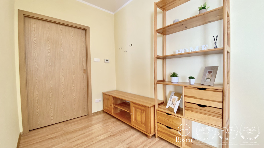 BOSEN | Veľkometrážny 3 izbový byt s 2 balkónmi, ulica Slnečná, Malinovo
