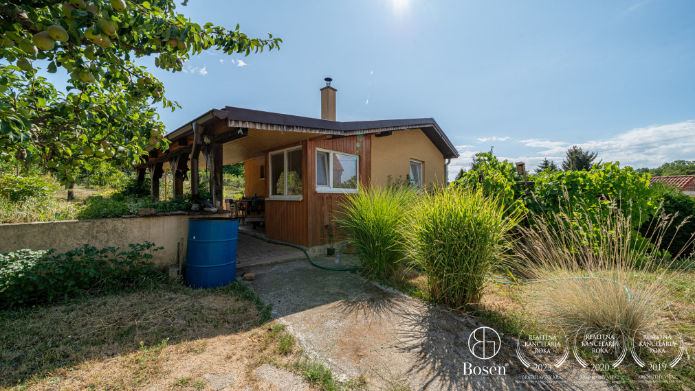 BOSEN | Stavebný pozemok s kompletnými IS a vzrastlou zeleňou | Šenkvice | 1 062 m²