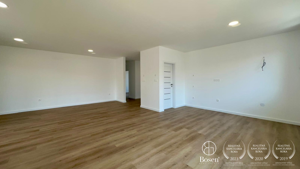 BOSEN | 4 IZBOVÝ RODINNÝ DOM V RESIDENCE FLORIDA VILLA PARK, Dunajská streda