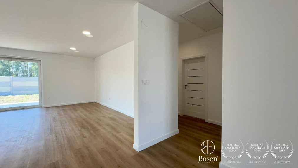 BOSEN | 4 IZBOVÝ RODINNÝ DOM V RESIDENCE FLORIDA VILLA PARK, Dunajská streda