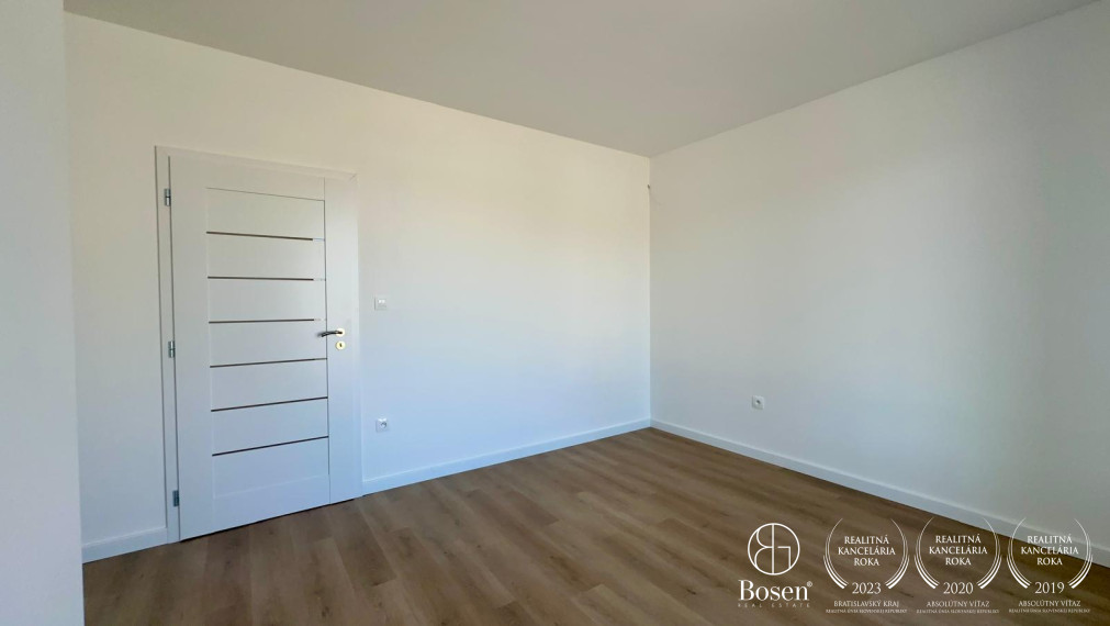BOSEN | 4 IZBOVÝ RODINNÝ DOM V RESIDENCE FLORIDA VILLA PARK, Dunajská streda