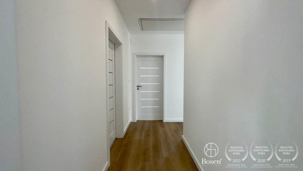 BOSEN | 4 IZBOVÝ RODINNÝ DOM V RESIDENCE FLORIDA VILLA PARK, Dunajská streda