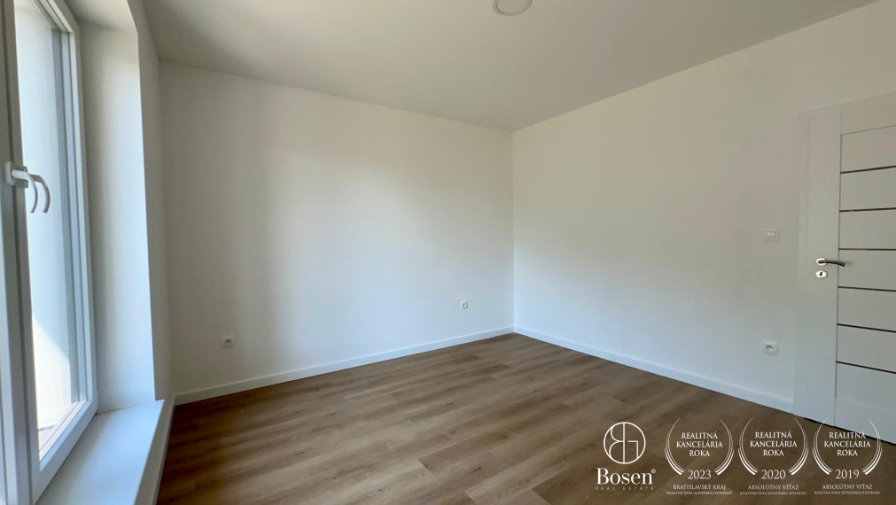 BOSEN | 4 IZBOVÝ RODINNÝ DOM V RESIDENCE FLORIDA VILLA PARK, Dunajská streda
