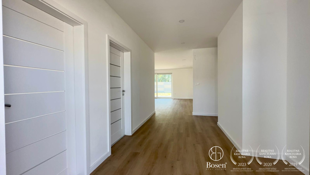 BOSEN | 4 IZBOVÝ RODINNÝ DOM V RESIDENCE FLORIDA VILLA PARK, Dunajská streda
