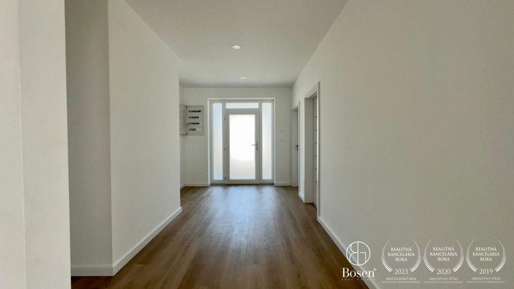BOSEN | 4 IZBOVÝ RODINNÝ DOM V RESIDENCE FLORIDA VILLA PARK, Dunajská streda