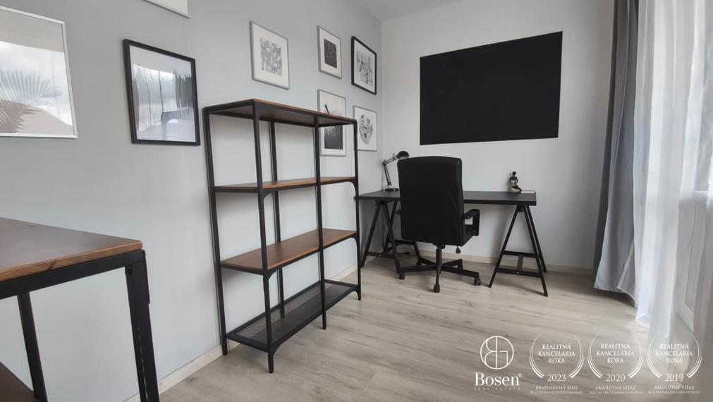 2,5-izbový byt s loggiou a garážovým státím -Urban Residence
