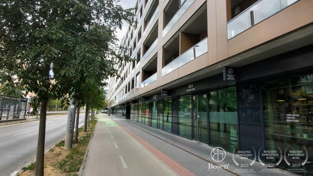 2,5-izbový byt s loggiou a garážovým státím -Urban Residence