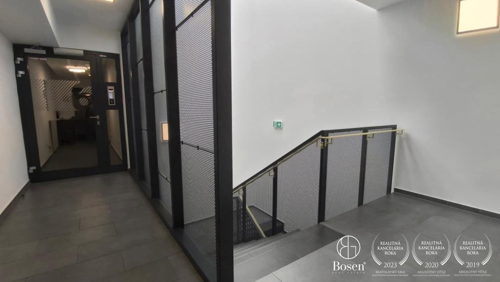 2,5-izbový byt s loggiou a garážovým státím -Urban Residence