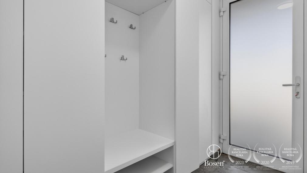 BOSEN | Moderný 4 izbový rodinný dom Kostolište