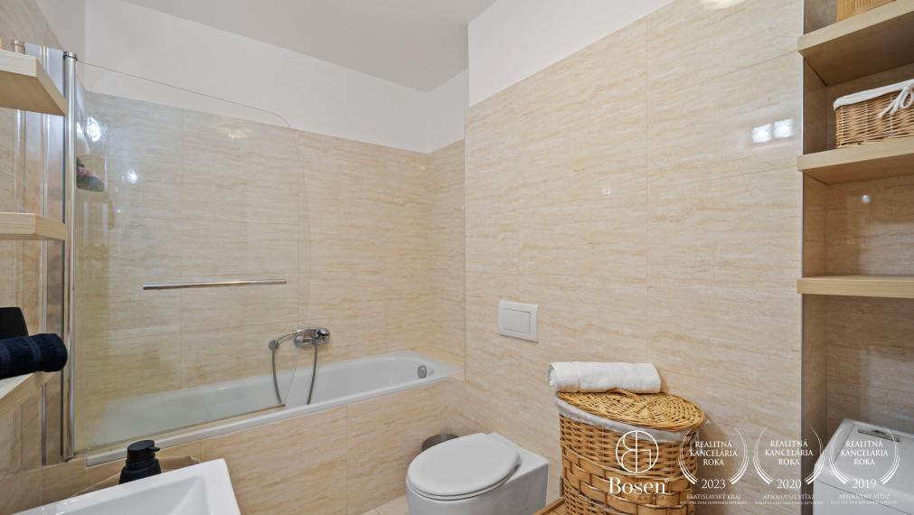 BOSEN | Klimatizovaný 2 izbový byt s garážovým parkovacím miestom, Budatínska 57m2