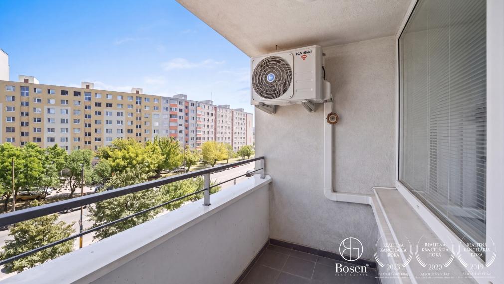 BOSEN | Klimatizovaný 2 izbový byt s garážovým parkovacím miestom, Budatínska 57m2