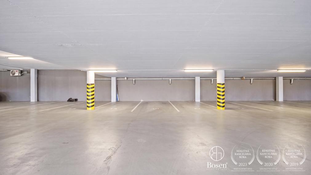 BOSEN | Klimatizovaný 2 izbový byt s garážovým parkovacím miestom, Budatínska 57m2
