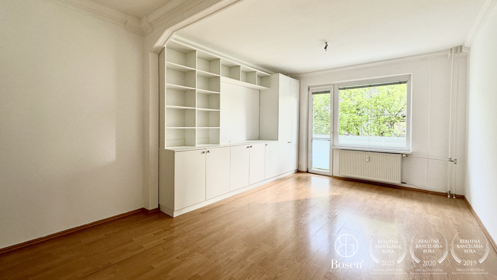 BOSEN | 2 izbový byt s lodžiou, ul. Čsl. Parašutistov, Bratislava - Nové Mesto