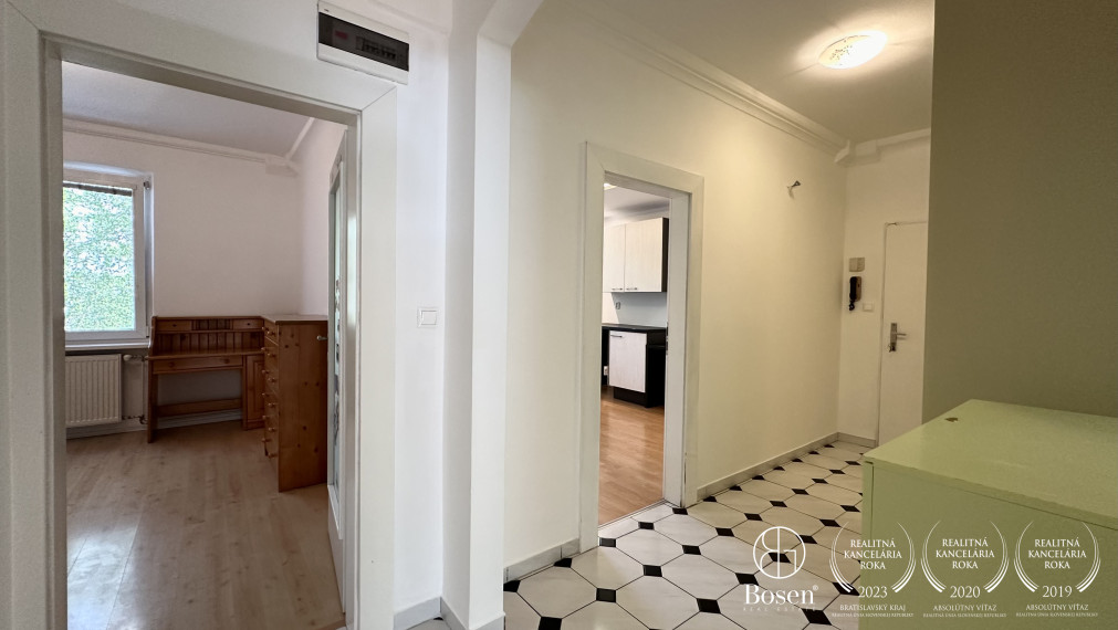 BOSEN | 2 izbový byt s lodžiou, ul. Čsl. Parašutistov, Bratislava - Nové Mesto