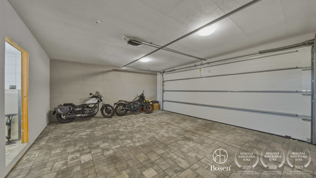 BOSEN I Rodinný dom, Kamenný mlyn, Trnava, 640 m2
