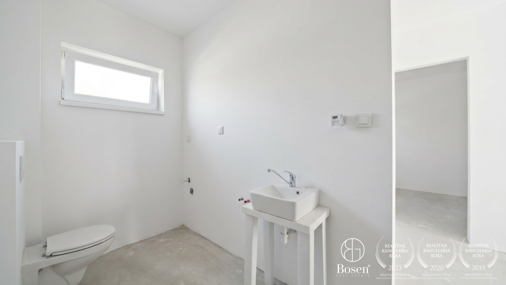 BOSEN | 5 izbový dom za cenu bytu v Bratislave, 242 m2