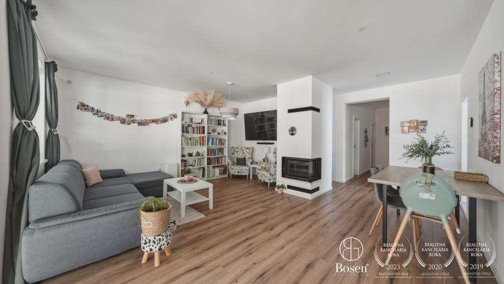 BOSEN | Zariadená novostavba moderného 4-izbového rodinného domu s terasou na pozemku 584 m²