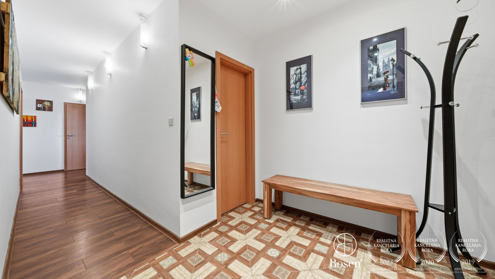 BOSEN | 100 m² priestoru a dispozícia s potenciálom | Vrútocká, Ružinov