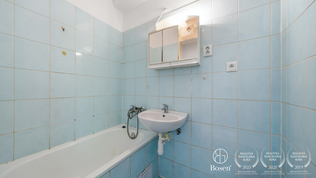 BOSEN | Garsónka s loggiou, 29,95 m², Račianska, Bratislava – Rača