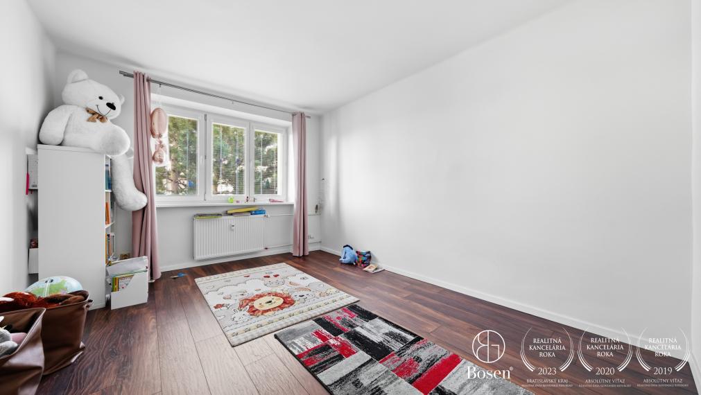 BOSEN | 100 m² priestoru a dispozícia s potenciálom | Vrútocká, Ružinov