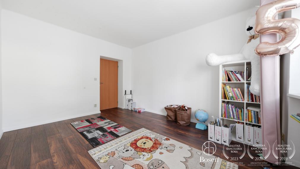 BOSEN | 100 m² priestoru a dispozícia s potenciálom | Vrútocká, Ružinov