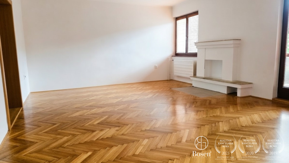 BOSEN|4-IZBOVÝ RODINNÝ DOM V ZÁPADNEJ ČASTI DUNAJSKEJ STREDY
